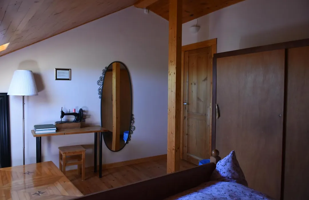 Sintra Small Hostel-1