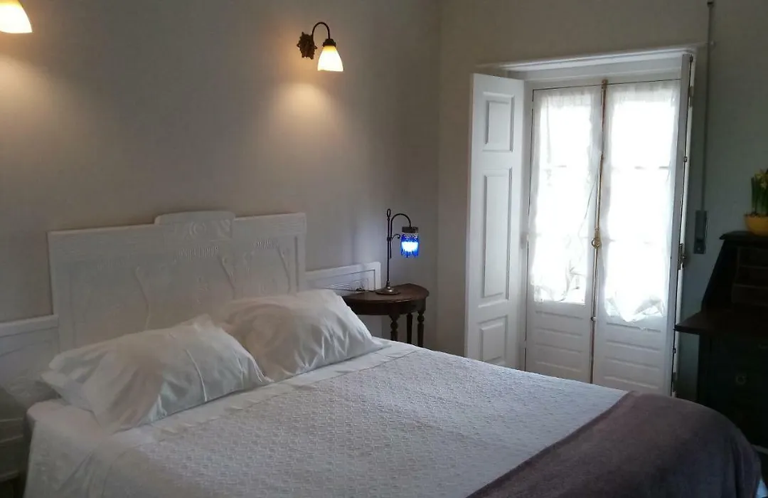 Acucena Vintage Bed & Breakfast-1