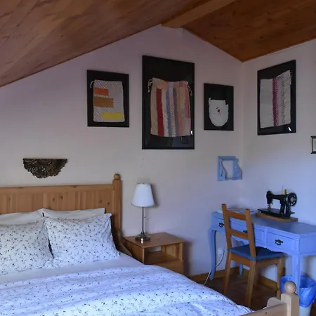 Sintra Small Hostel-3